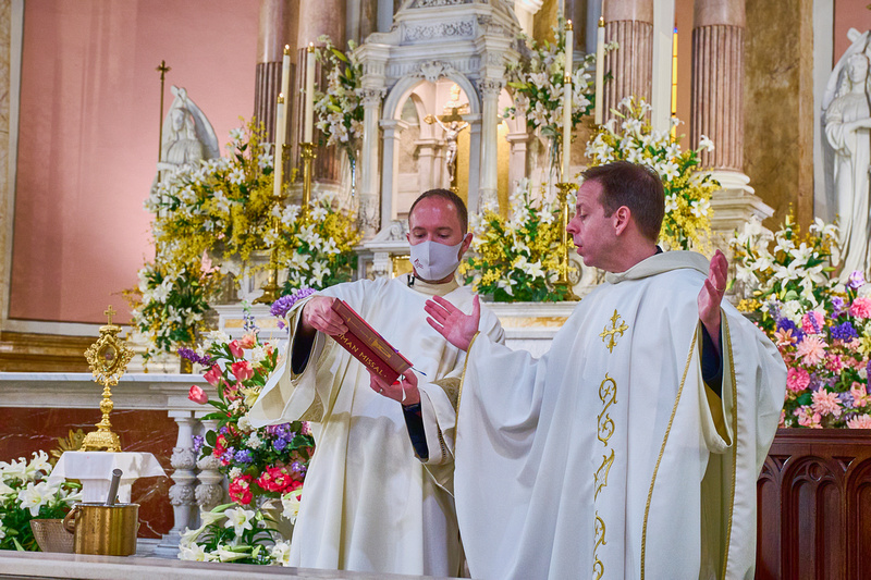 Father Dan McLaughlin, Osa | HealingMass_KDiPrinz_4_2021